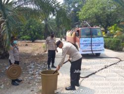 Kekeringan Karna Kemarau Panjang, PTPN 7 Cinta Manis Berikan Bantuan Air Bersih Pada Warga Di Tiga Kecamatan