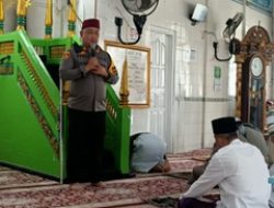 Sambangi Jemaah  Masjid Al ikhlas Desa Tanjung Batu Sebrang, Kapolsek Tanjung Batu Dengarkan Keluhan Dan Saran Dari Warga