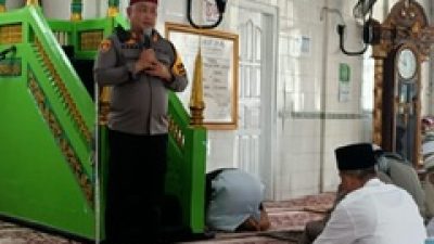 Sambangi Jemaah  Masjid Al ikhlas Desa Tanjung Batu Sebrang, Kapolsek Tanjung Batu Dengarkan Keluhan Dan Saran Dari Warga